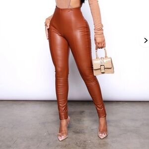 Brown High-Waisted Leather Pants size S